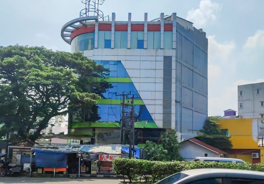 RUKO DI KOTA TANGERANG SELATAN - WOFF861-1 - foto utama